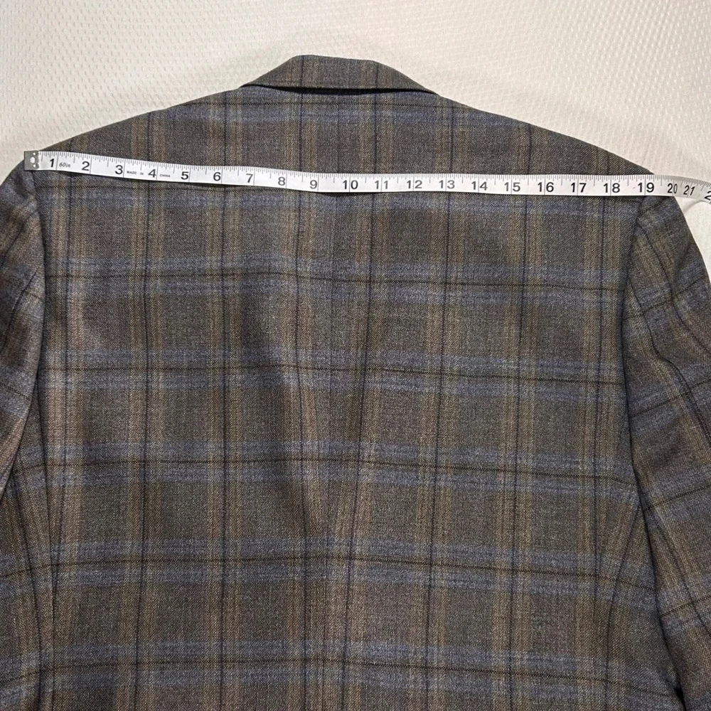 UNTUCKit harewood blazer